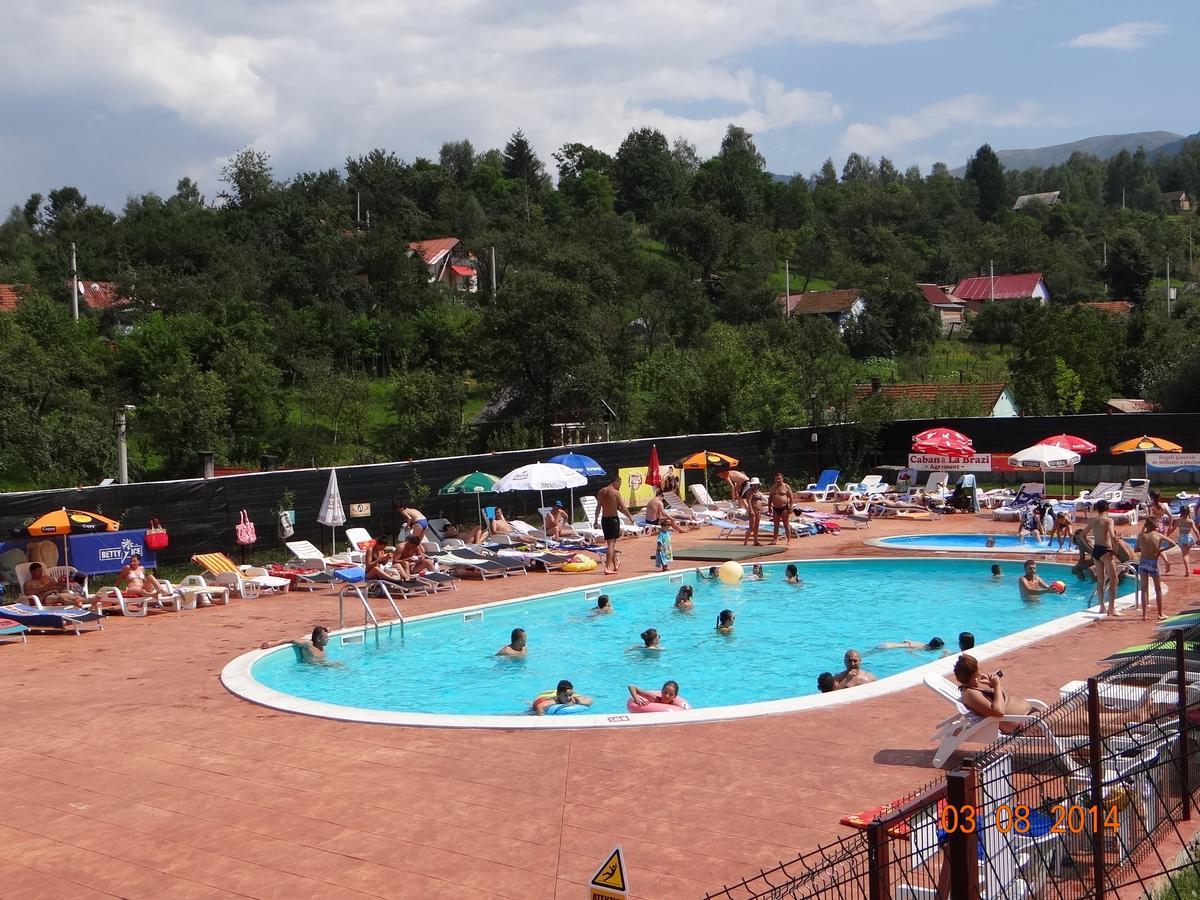 Cabana Pensiune La Brazi Вулкан Экстерьер фото